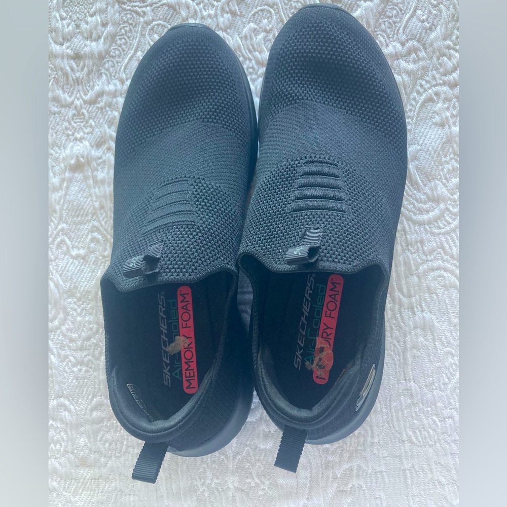 Skechers Memory Foam sneakers